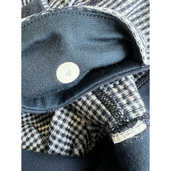 Lululemon‎ Athletica front detail Ribbon navy leggings size 4 - Picture 7 of 9